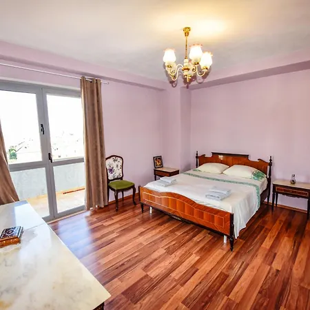 Max Travel Alb Appartement *